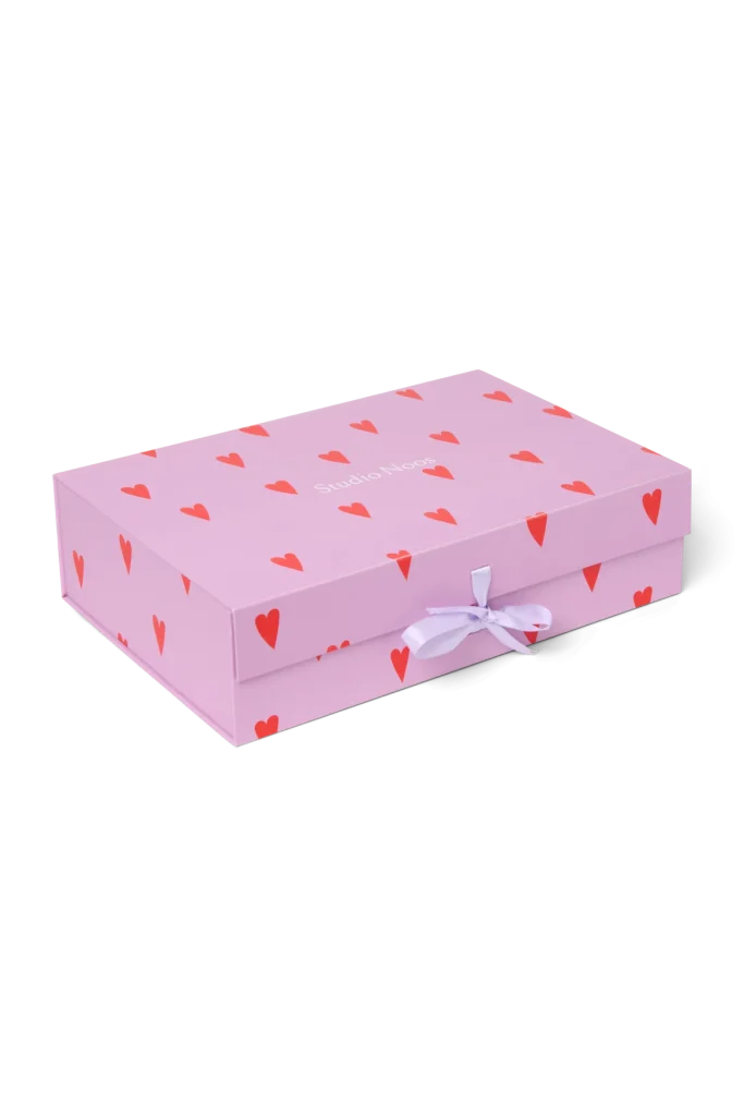 Gift Box M Fantasy | Purple Hearts