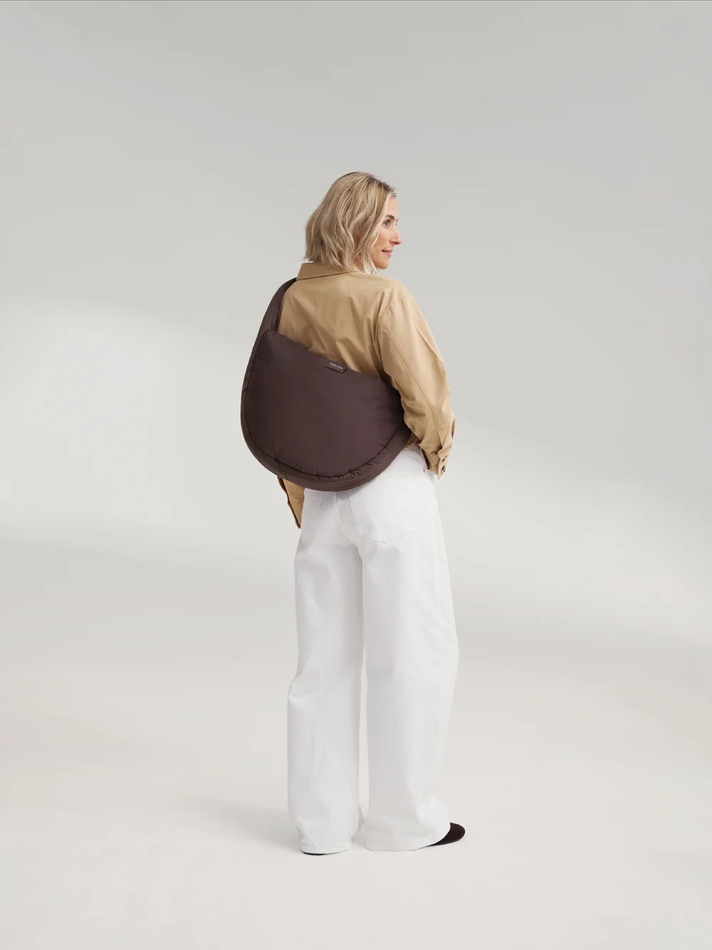 Puffy Cross Body Bag | Brown