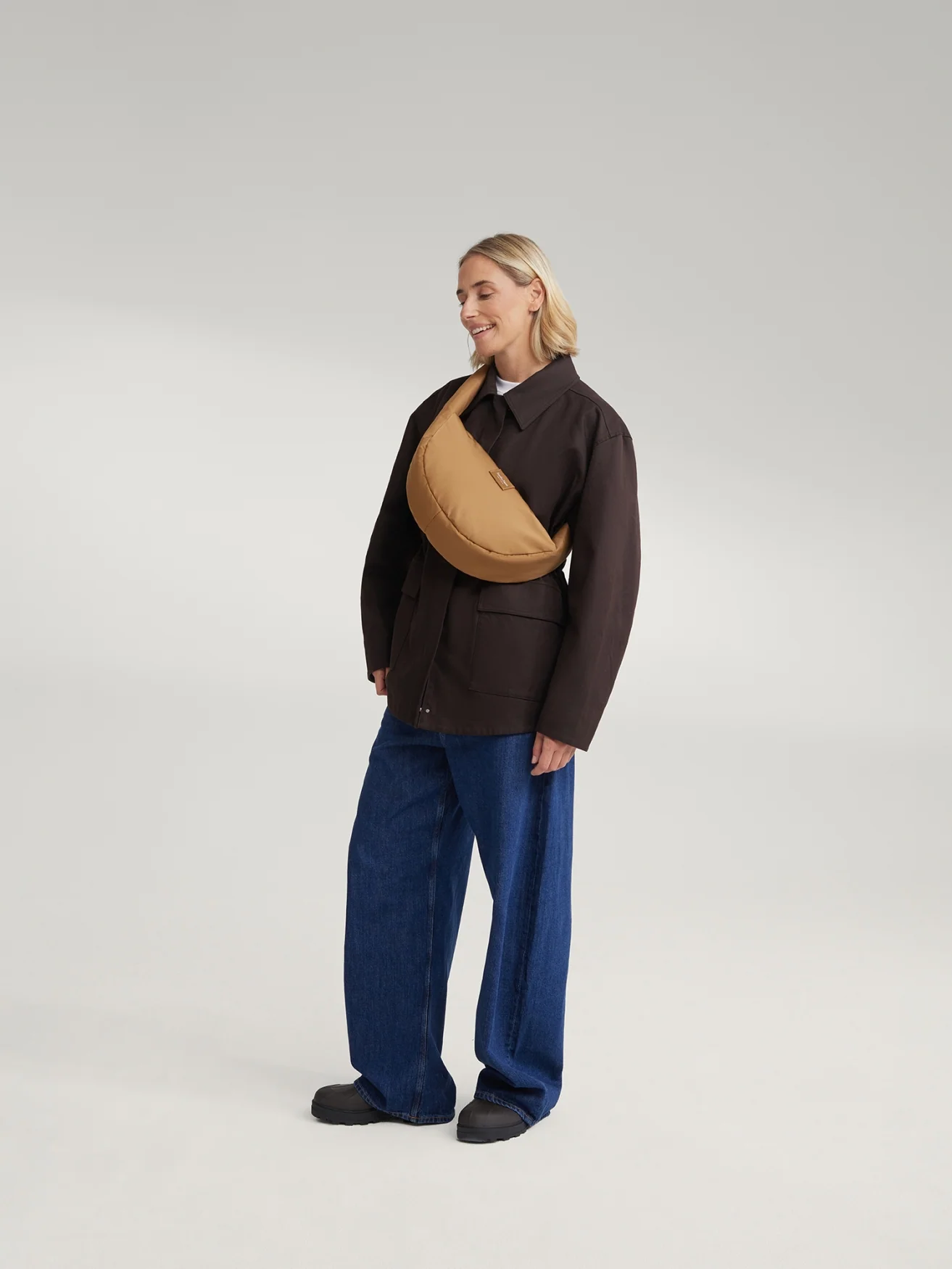 Technical Puffy Mini Cross Body Bag | Brown