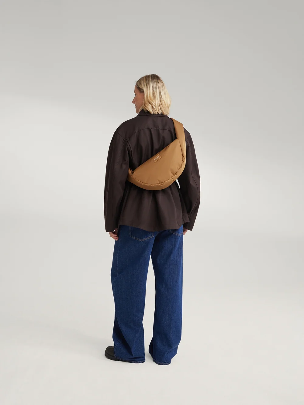 Technical Puffy Mini Cross Body Bag | Brown