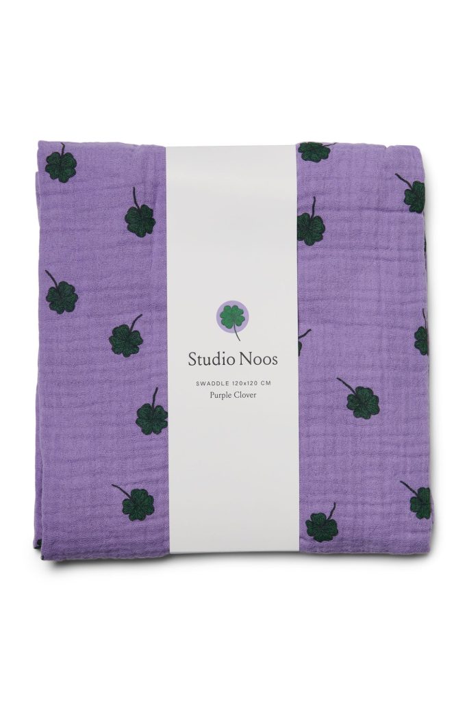 Swaddle Print Large | Purple Clover